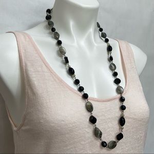 VINTAGE BLACK GREY BEADED LONG STRAND NECKLACE